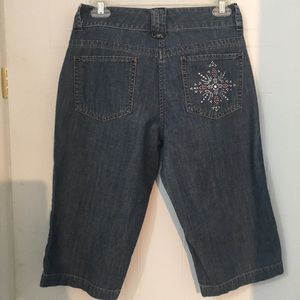 New York & Company Capri pants